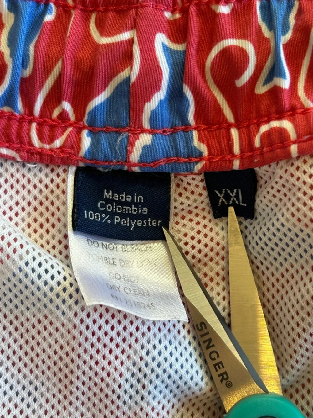 Vineyard Vines Men's Size XXL Blue & Red Fish Print Swim Trunks & Travel Pouch